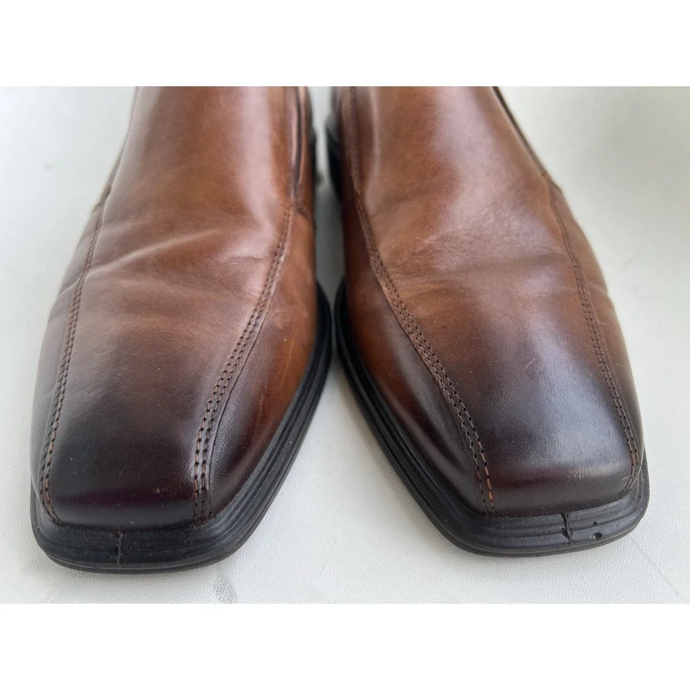 ECCO Minneapolis Slip On Leather Loafers Square Toe Comfort Shoes Brown Size 8